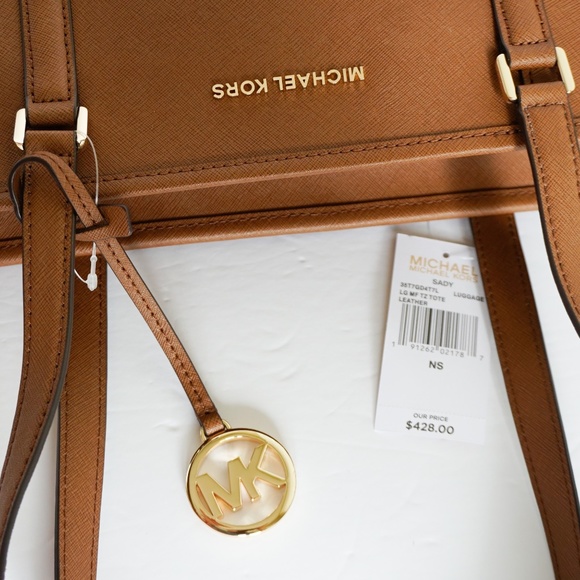 MICHAEL KORS SADY LG MULTIFUNCTION TOTE LUGGAGE - Picture 8 of 8